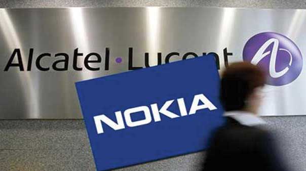 Ilustrasi konsolidasi Nokia dan Alcatel-Lucent