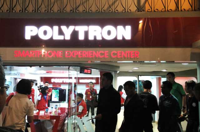 Polytron Smartphone Experience Center
