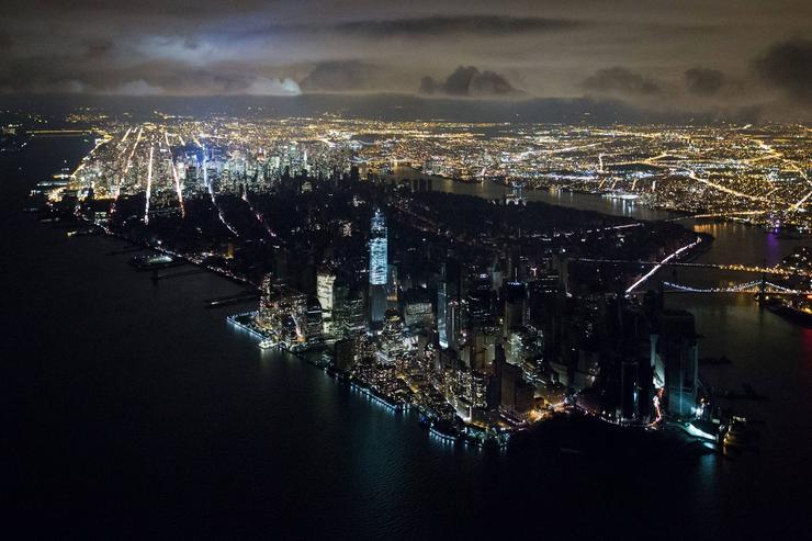 new_york_city_sandy_blackout_the-city