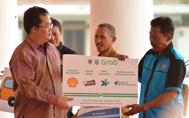 Grab - CSR Surabaya