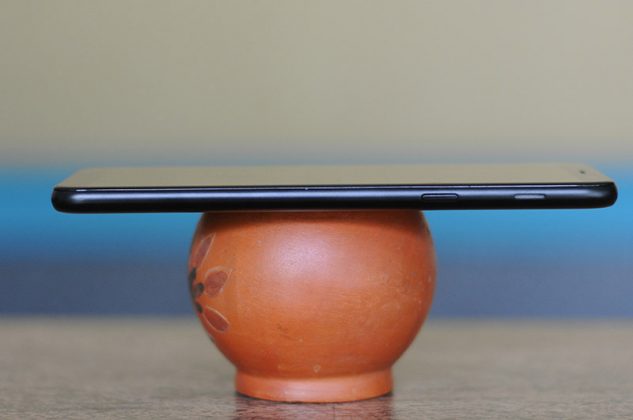 Sisi Kanan Samsung Galaxy A6 Plus