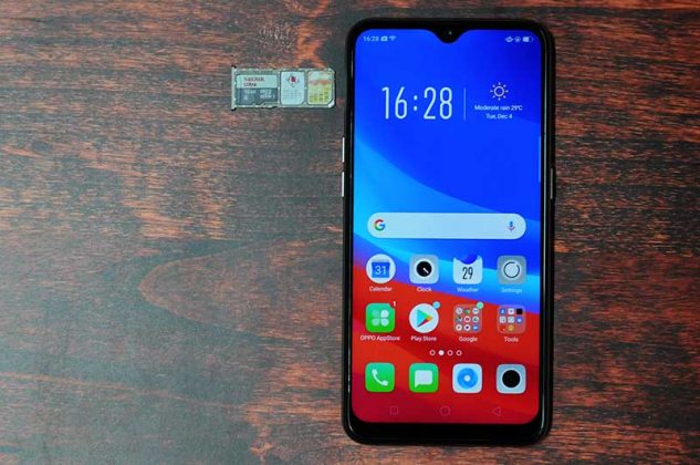 Slot SDCard dan SIM Card Oppo A7