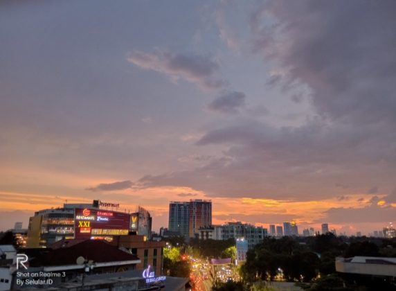 Hasil foto mode Night Scape Realme 3