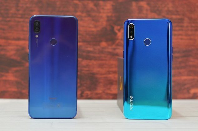 Bagian belakang Redmi Note 7 vs Realme 3
