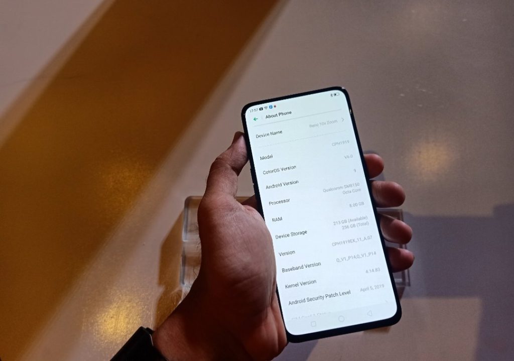 About phone Oppo Reno 10X Zoom