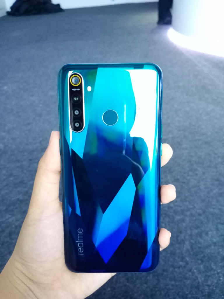 Realme 5 Pro, Smartphone dengan 4 kamera harga Rp3 jutaan
