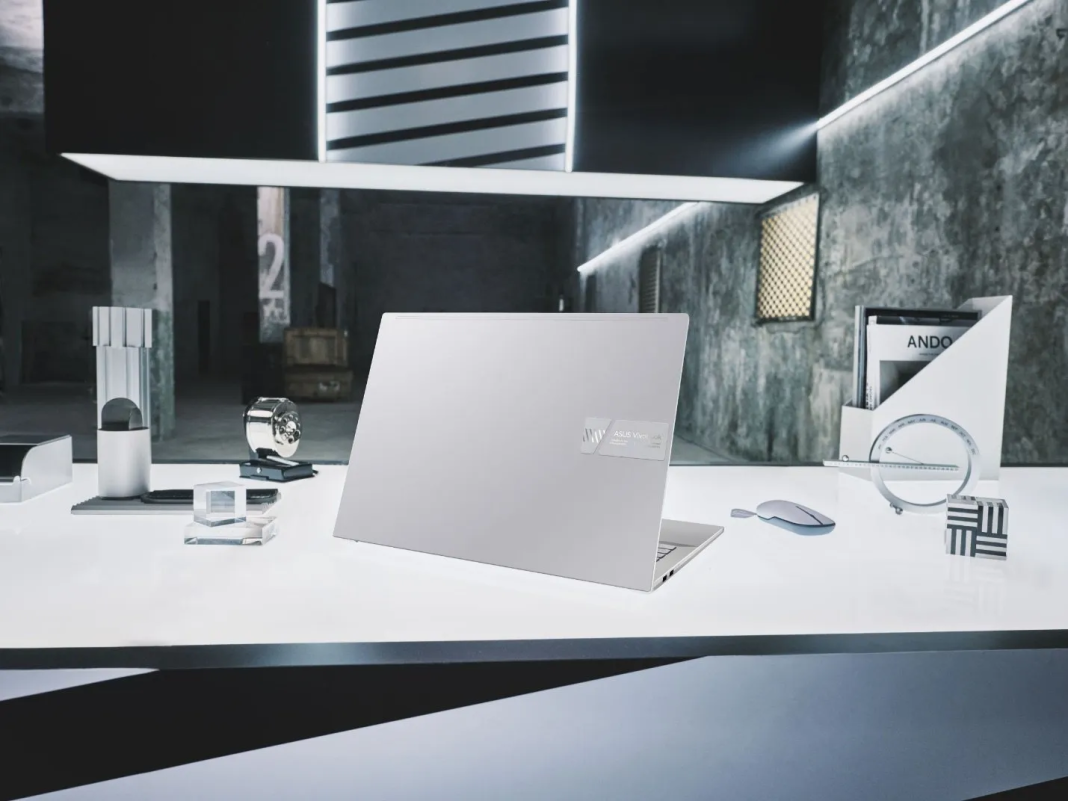 Vivobook Pro 14X OLED, seri tersebut menjadi pembuka dari rancangan perangkat Asus untuk poduktivitas bagi para kreator.