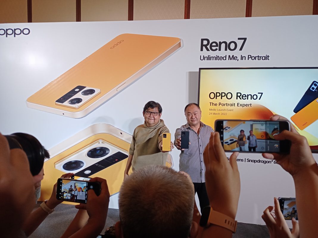 OPPO Reno7