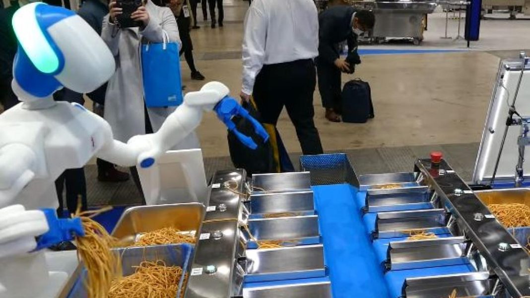 Foodly Robot Pembuat Mie