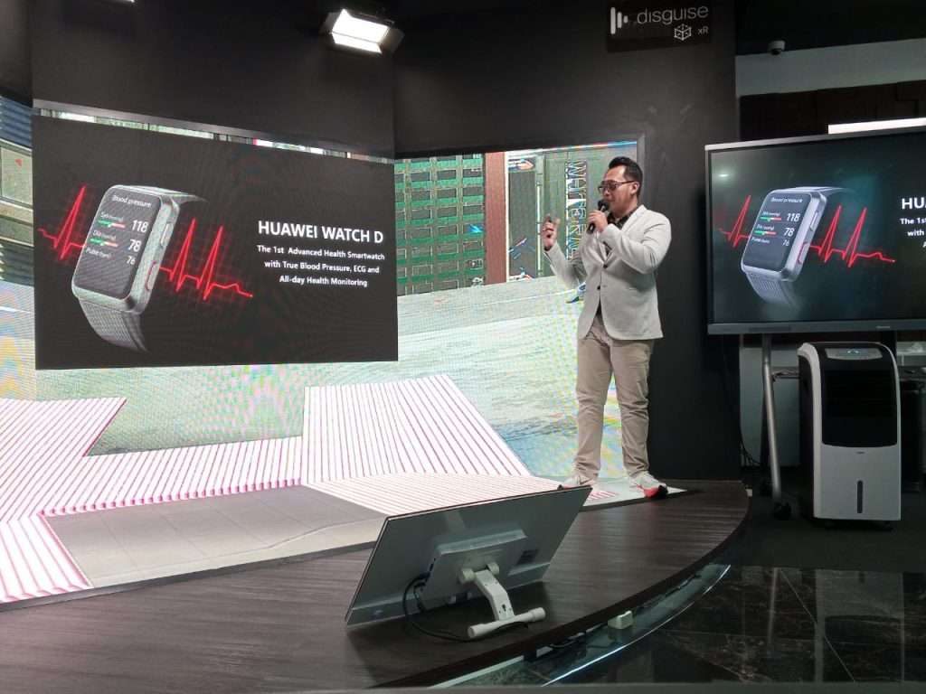 Country Training Manager Huawei CBG Indonesia Edy Supartono jelaskan tentang Huawei Watch D.