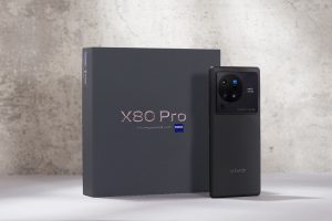 Tak Hanya Unggul di Kamera, Vivo X80 Pro Tampil Stylish