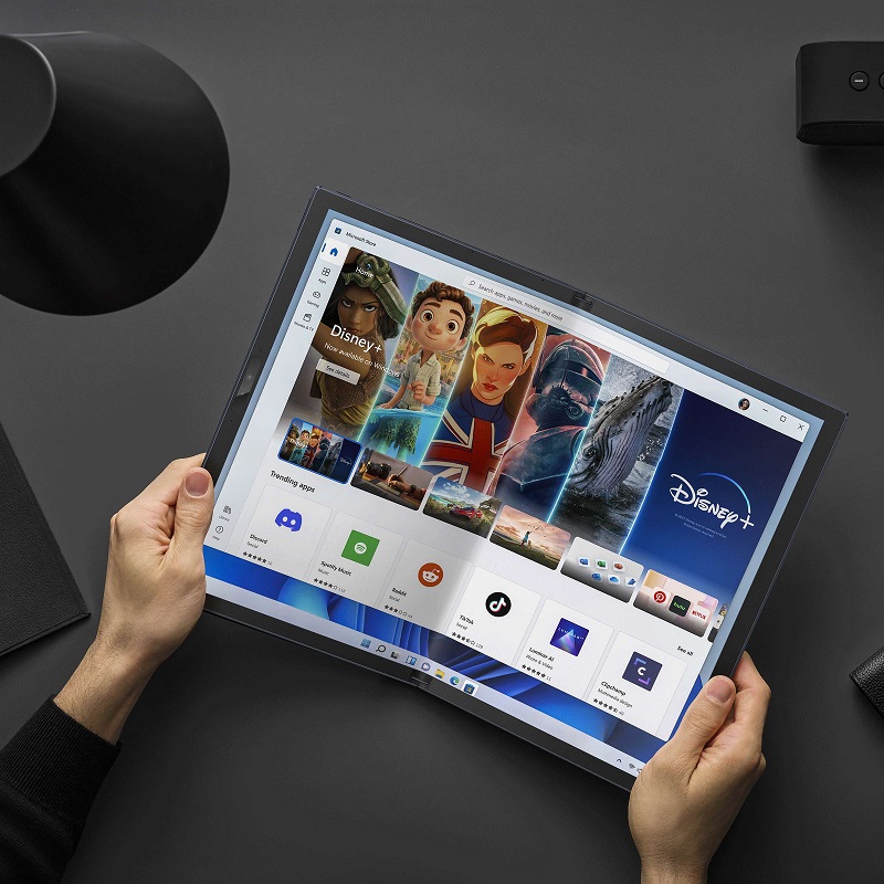 Bukan hanya Ponsel, Laptop Juga Kini Ada Layar Lipat