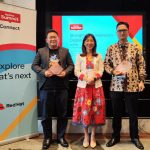 (Kiri-Kanan): Hendra Prabha, Head of Digital Delivery Enablement, PT Bank Mandiri (Persero) Tbk, Vony Tjiu, Country Manager, Red Hat Indonesia, Sandi Juniar, Assistant Deputy, Information Systems Quality Control, BPJS Kesehatan
