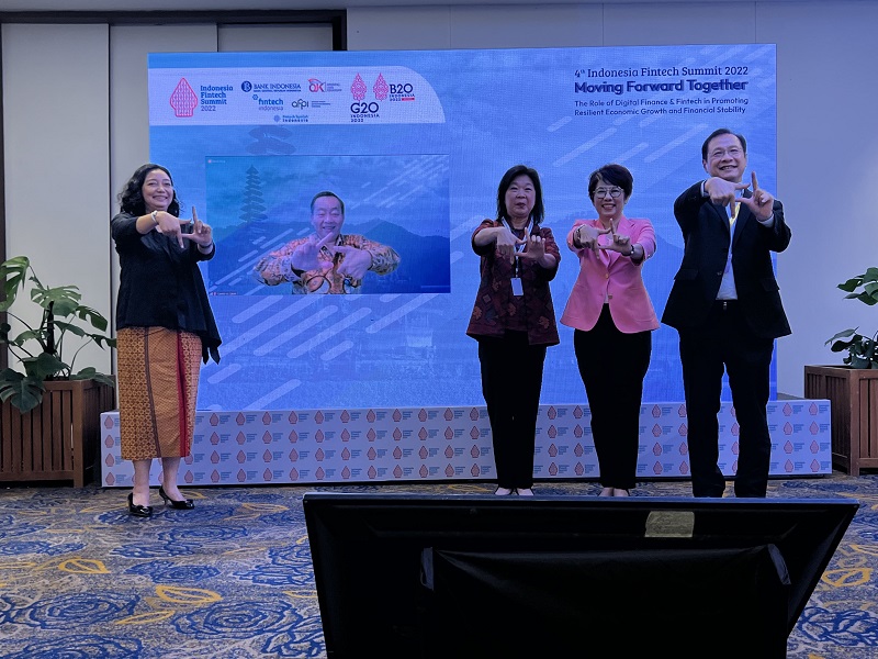 Implementasikan SNAP 100% dan QRIS Cross Border, Dana Turut Hadir di KTT G20