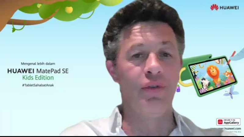 Douglas Lloyd, Co-Founder Azoomee