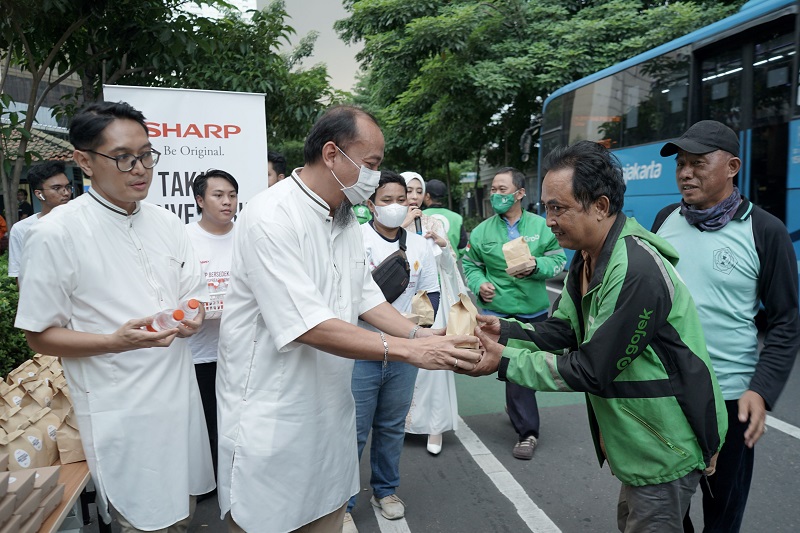 Gandeng Chef Nicky Tirta, Sharp Bersedekah Hadirkan Rumah Kebaikan