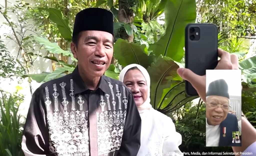 Handphone Presiden Jokowi.