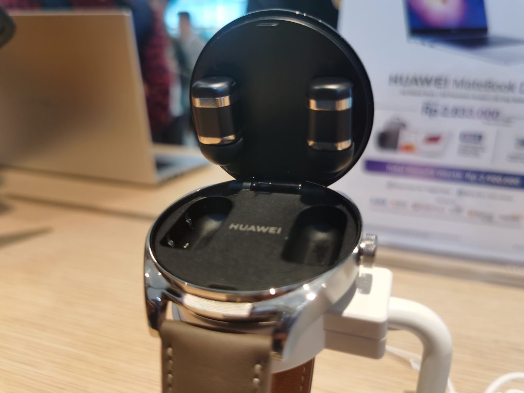Harga Huawei Watch Buds
