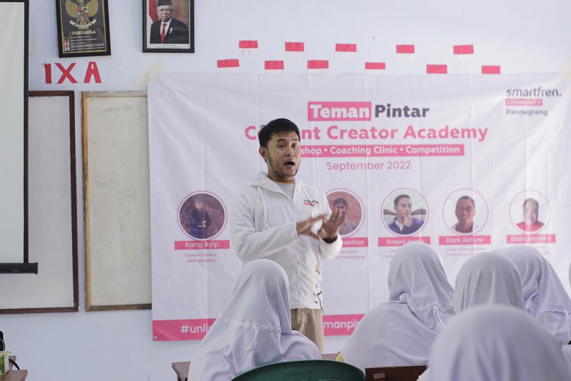 Smartfren Asah Bakat Kreator Digital Muda Lewat Teman Pintar Indonesia