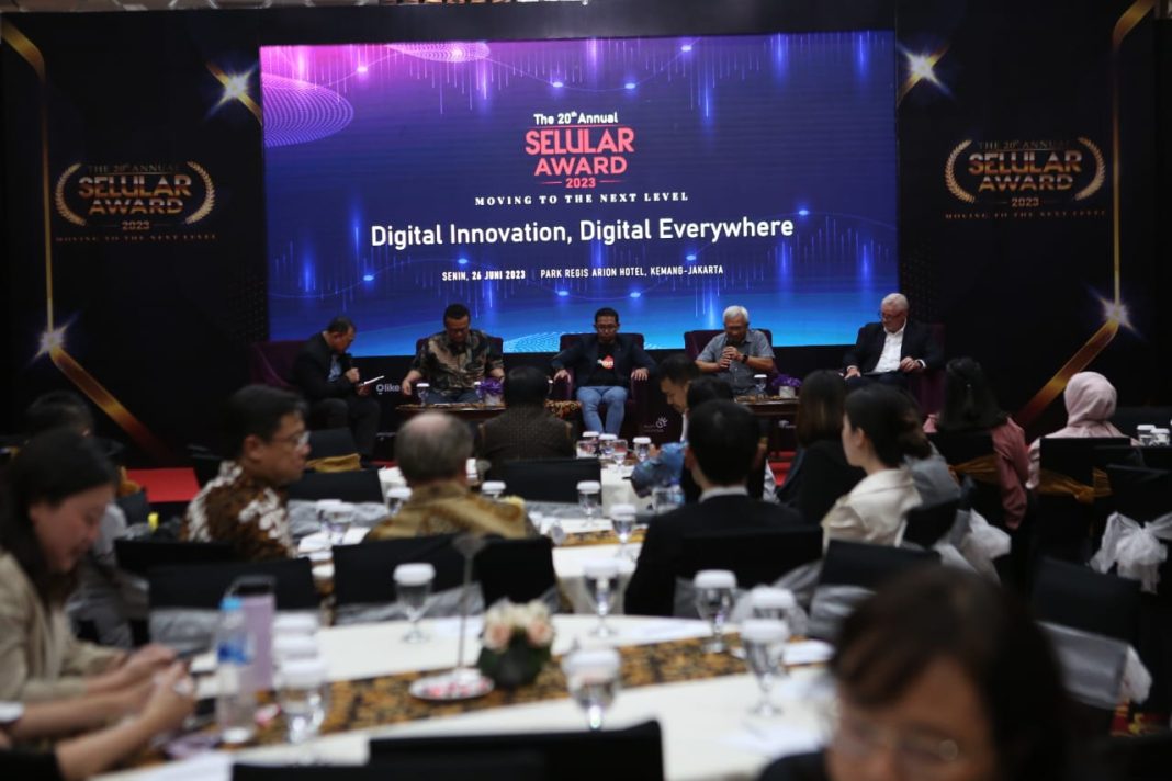 Selular Award 2024 Juga Hadirkan Diskusi Panel
