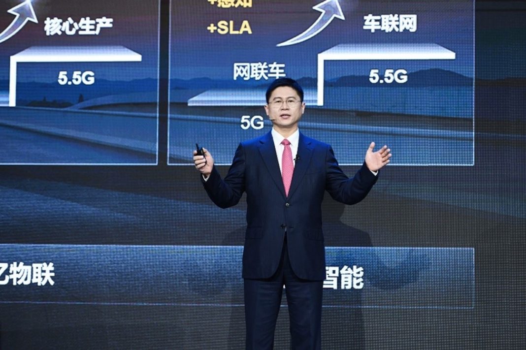 Li Peng, Senior Vice President, and President of the Carrier BG Huawei