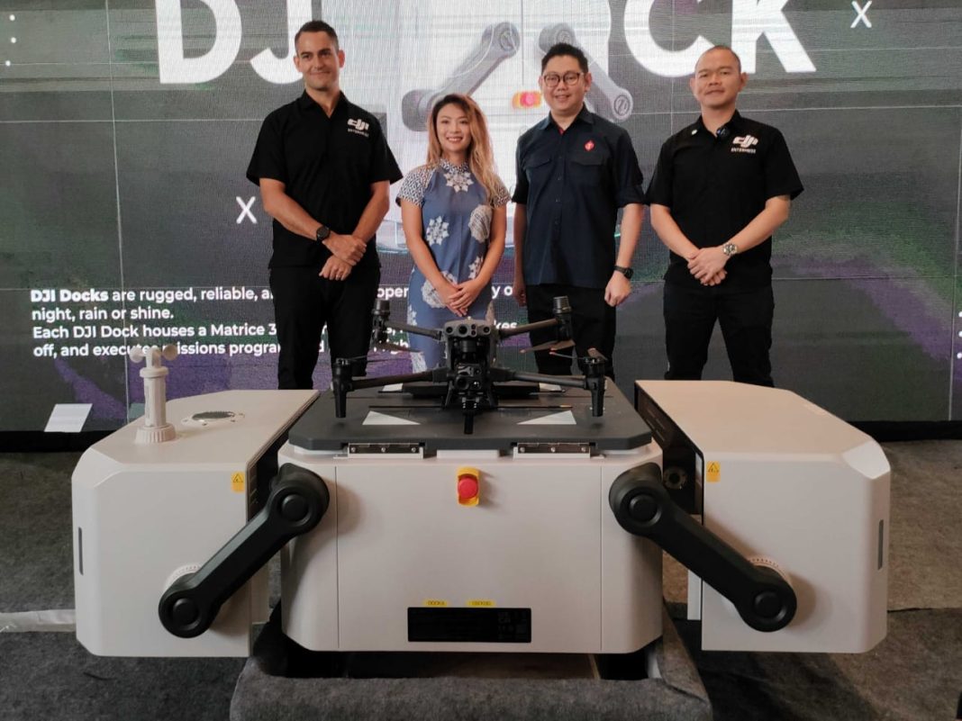 Eli Moselle, CEO Halo Robotics Gigi Deng, Manager DJI Enterprise Wilayah Asia Gian Wijoyo, General Manager DJI Enterprise Johannes Soekidi, Managing Director Halo Robotics