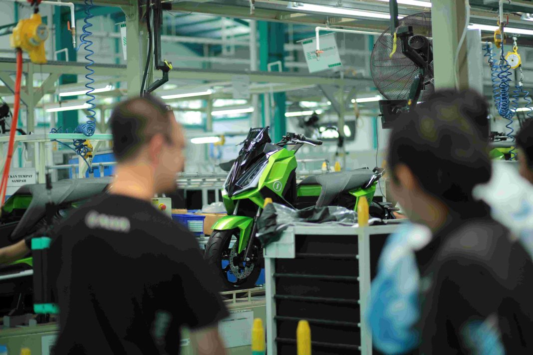 ALVA Adopsi 4.0, Hasilkan Ratusan Ribu Motor Listrik Per Tahun