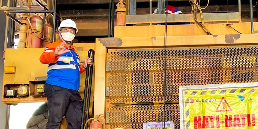 XL Axiata menghadirkan solusi green mining dengan private netwotk yang mampu meningkatkan efisiensi dengan mendukung peningkatan produktivitas melalui otomasi, menurunkan biaya dengan menerapkan fleet management dengan teknologi IoT, serta secara tidak langsung mampu meningkatkan keamanan karyawan atas potensi kecelakaan kerja karena karyawan tidak perlu pergi ke area berbahaya.