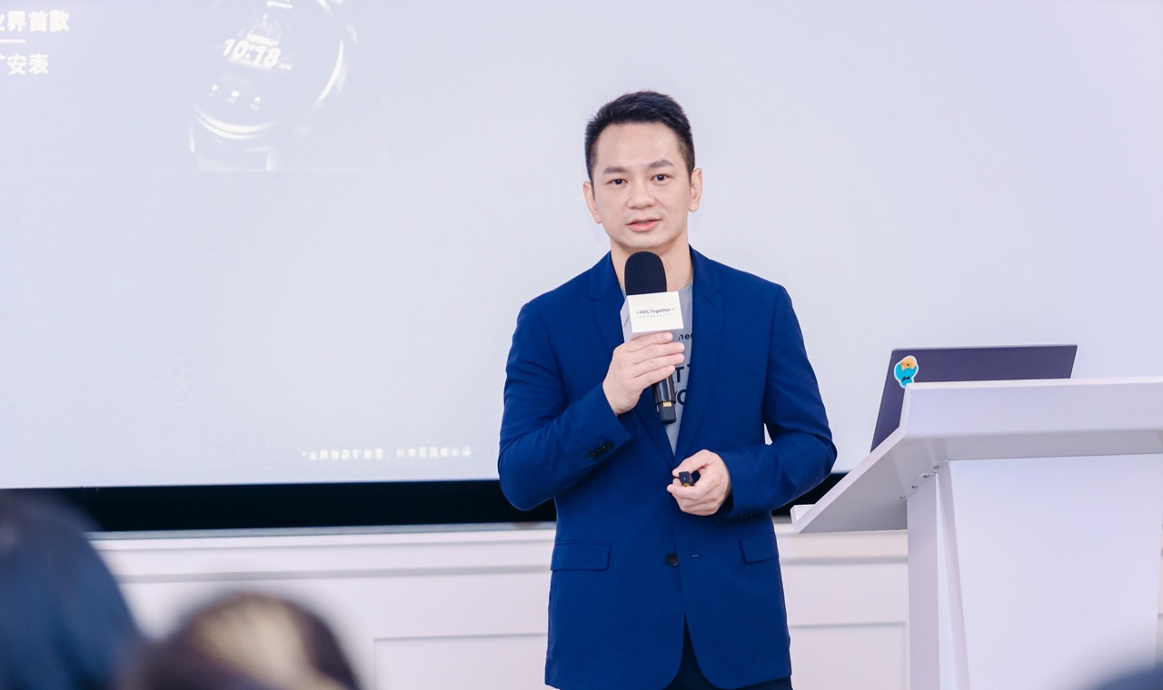 Zhang Wei, CEO of Huawei Health Team, Presiden Smart Wearable and Health Product Line, Huawei Consumer Business Group.