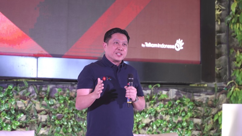 Direktur Marketing Derrick Heng mengatakan upaya kolaboratif Telkomsel dan Google sejalan dengan komitmen perusahaan dalam mendorong kemajuan ekosistem gaya hidup digital yang inklusif dan berkelanjutan di Indonesia bersama para pemangku kepentingan, serta membuka lebih banyak peluang bagi masyarakat untuk meningkatkan pengalaman dalam setiap aktivitas digitalnya.