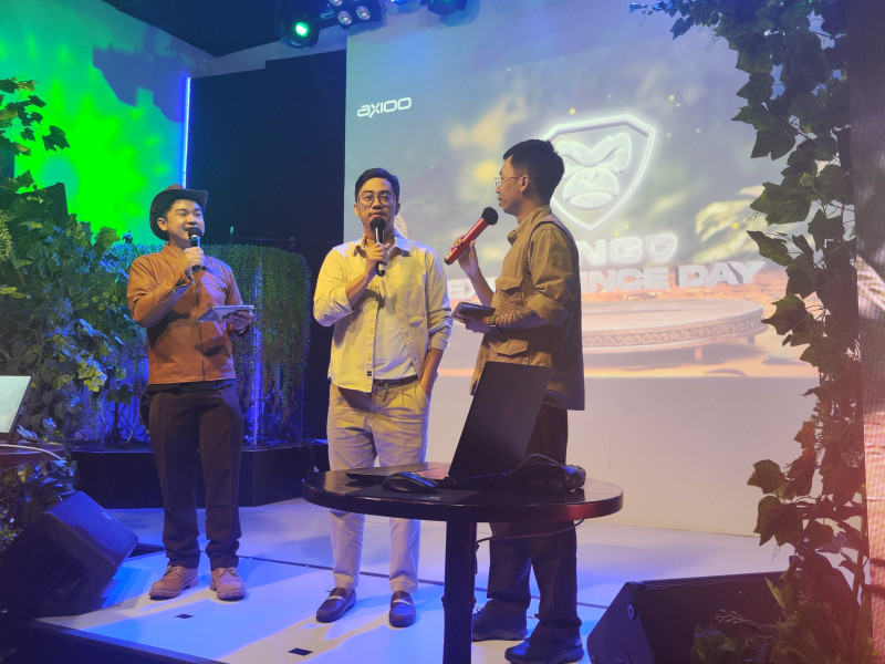 Dennis Adhiswara, aktor dan pekerja kreatif