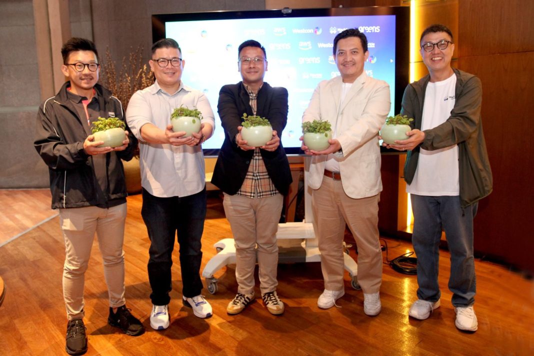 Greens Ajak Petani Digital Gunakan Big Data dan IoT Dalam Bercocok Tanam (Ki-ka) Erwin Gunawan - Co-Founder dan Chief Business Officer GREENS, Ivan Agus - Country Manager Westcon Indonesia, Ricky Utomo - CEO, Merkle Innovation Technology