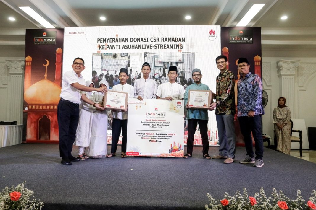 Huawei Peduli Ramadan, Perkuat Kompetensi Digital Santri di Indonesia