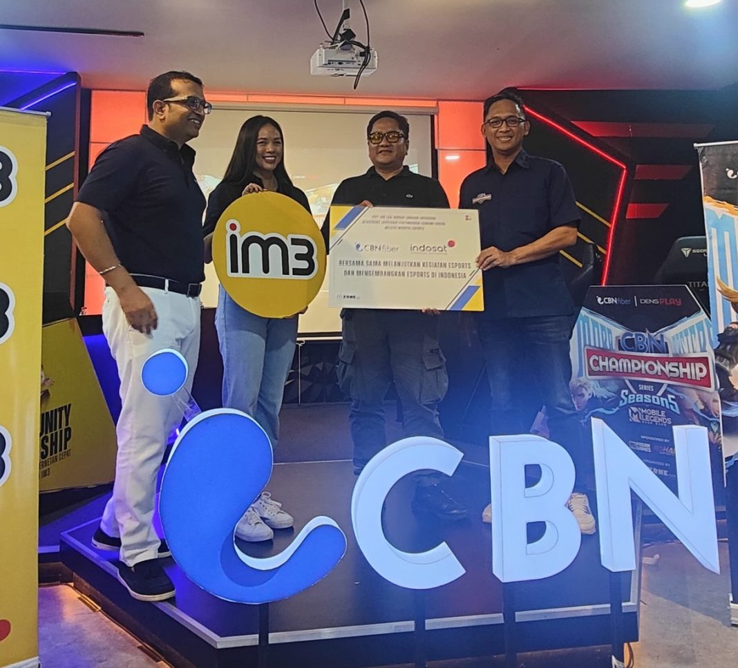 (Ki-Ka) Chandra Pradyot Singh, SVP Head of Circle Jabotabek Indosat Ooreedo – Maria Kartika Halim Guerrero, SVP Head of Distribution & Partnership Indosat Ooredoo – Aldi Sulis, Direktur Utama M-Zone – Dedy Handoko, Commerce Director CBN