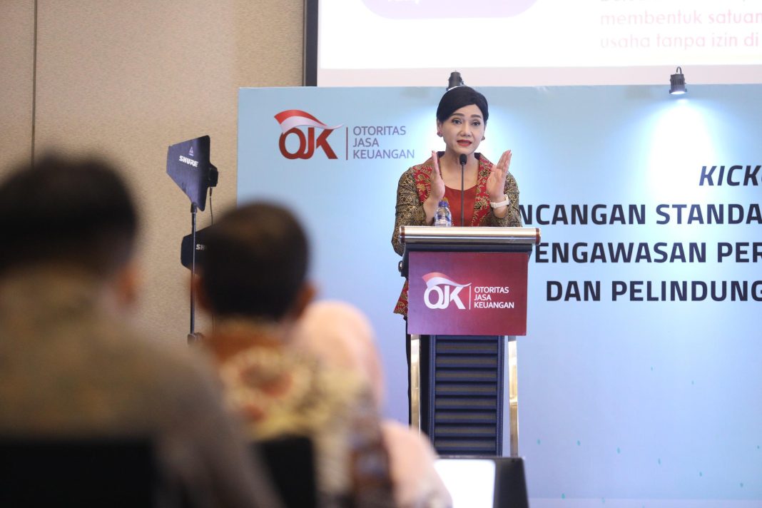 OJK mengimbau kepada seluruh masyarakat untuk tidak mudah tertipu dan tergiur dengan tawaran investasi yang menawarkan keuntungan fantastis.