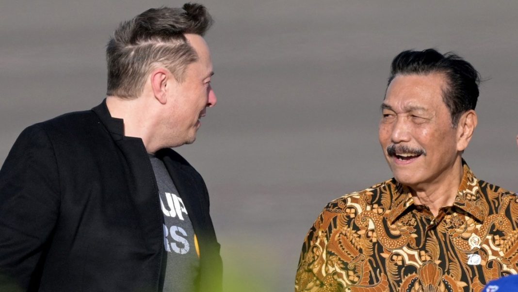 Dukungan Luhut terhadap perlunya Starlink hadir di Indonesia, secara terbuka disampaikan saat dirinya menghadiri peresmian EdgeConnex Indonesia di Cikarang