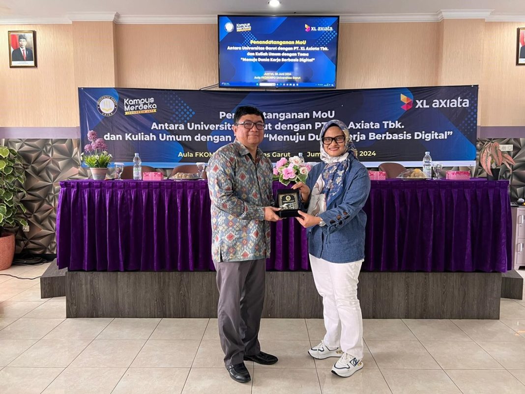 XL Axiata menjalin kerjasama dengan Universitas Garut (UNIGA) guna meningkatkan manfaat Tri Dharma perguruan tinggi yakni Pendidikan