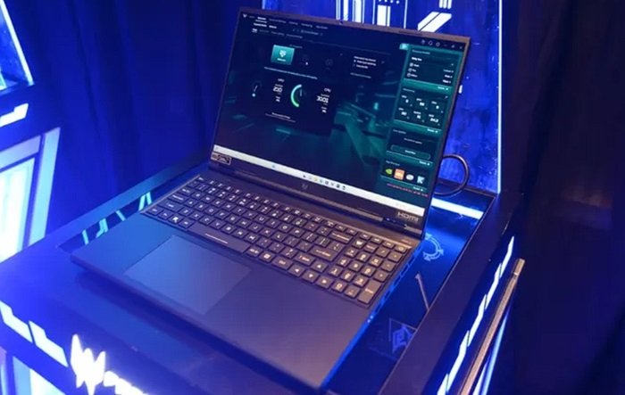 Acer Predator Helios Neo 16 PHN16-72