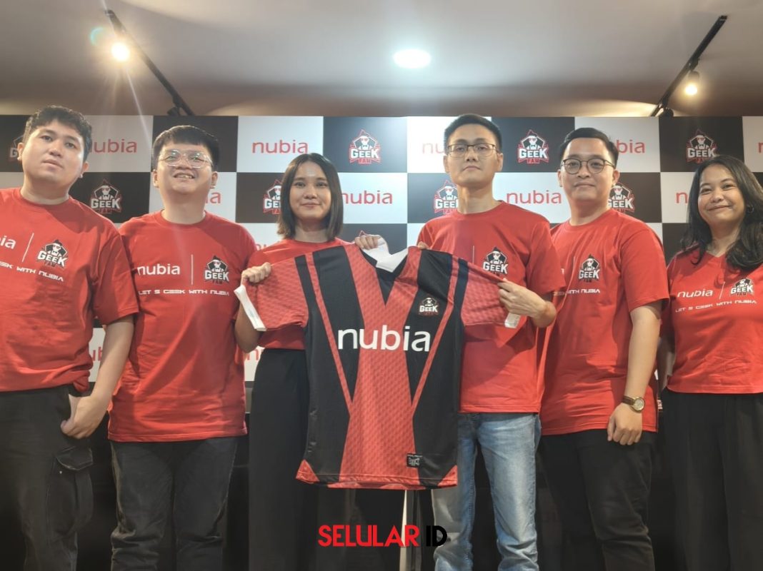 Dengan melihat kesuksesan Nubia dan Geek FAM sebagai kuda hitam di bidangnya masing-masing, kolaborasi ini diyakini akan memberikan dampak besar