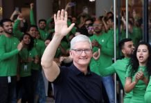 CEO Apple Tim Cook terus memuji-muji India sebagai pasar yang sangat prospektif bagi raksasa teknologi itu.