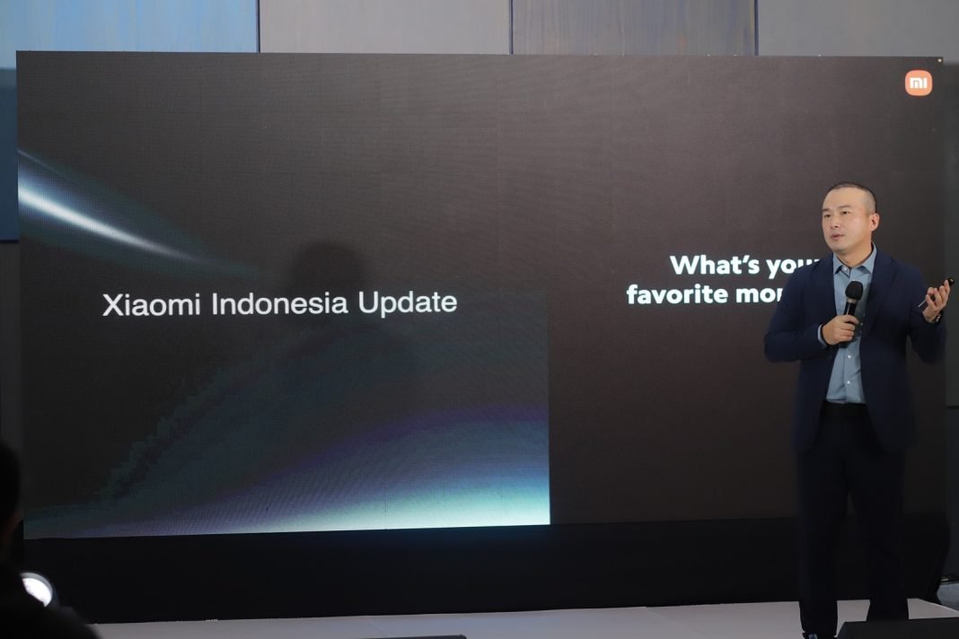 Wentao Zhao, Country Director Xiaomi Indonesia, memaparkan pertumbuhan positif Xiaomi di 2024
