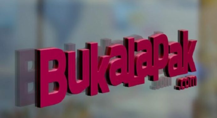 Kerasnya persaingan membuat emiten yang dikenal sebagai BUKA itu, mengubah arah bisnis. Dalam pengumuman resminya, Bukalapak menjelaskan bahwa perseroan akan banting stir.