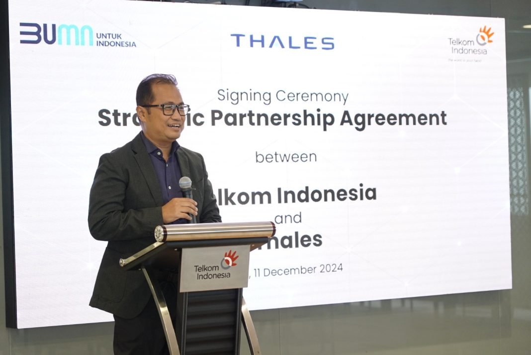 Direktur Strategic Portfolio Telkom Budi Setyawan Wijaya dalam acara penandatanganan Strategic Partnership Agreement (SPA) antara Telkom Indonesia dengan Thales, beberapa waktu yang lalu.