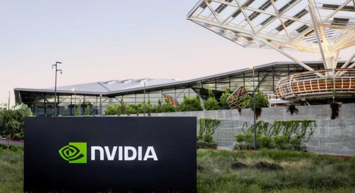 Foxconn Jual Pabrik EV di Ohio untuk Fokus ke Server AI Bersama Nvidia