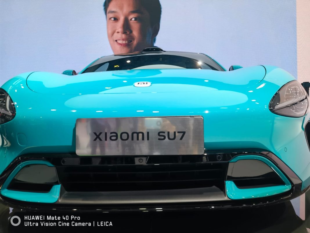 Mobil listrik debutan Xiaomi SU7 Mejeng di MWC Shanghai 2024 (Foto: Uday/Selular)