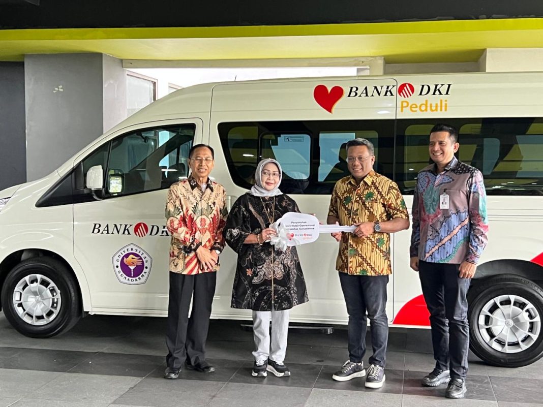 Tingkatkan dukungan kepada dunia pendidikan, Bank DKI memberikan 1 (satu) unit mobil operasional kepada Universitas Gunadarma