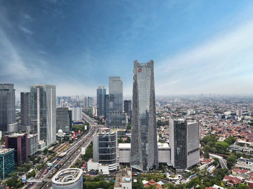 Pada kuartal IV 2024, Telkom mencatat pertumbuhan pendapatan positif sebesar 2,2% QoQ menjadi Rp37,7 triliun.