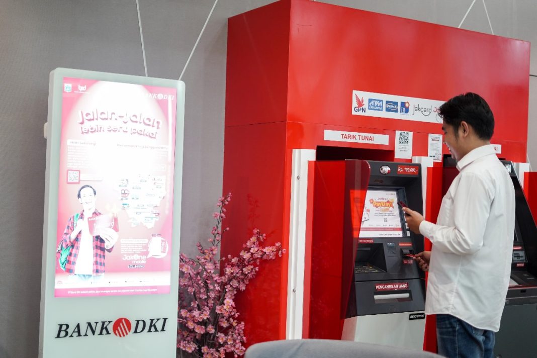 Jakarta, Selular.ID – Layanan transaksi antarbank melalui ATM Bank DKI kini telah kembali beroperasi secara penuh.