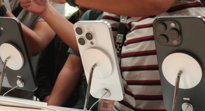 iPhone 16 Series (Photo: Redaksi/ Febrian Fahusni)
