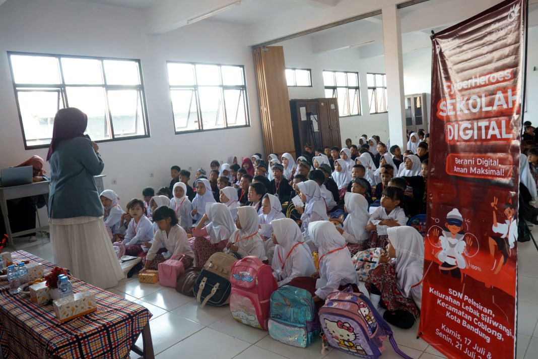 Telkom Gelar CyberHeroes Sekolah Digital untuk Tingkatkan Literasi Anak